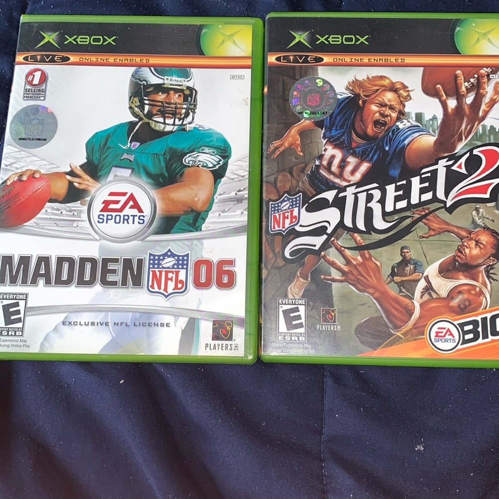 Xbox NFL Bundle ( NFL Street2 , Madden NFL 06)